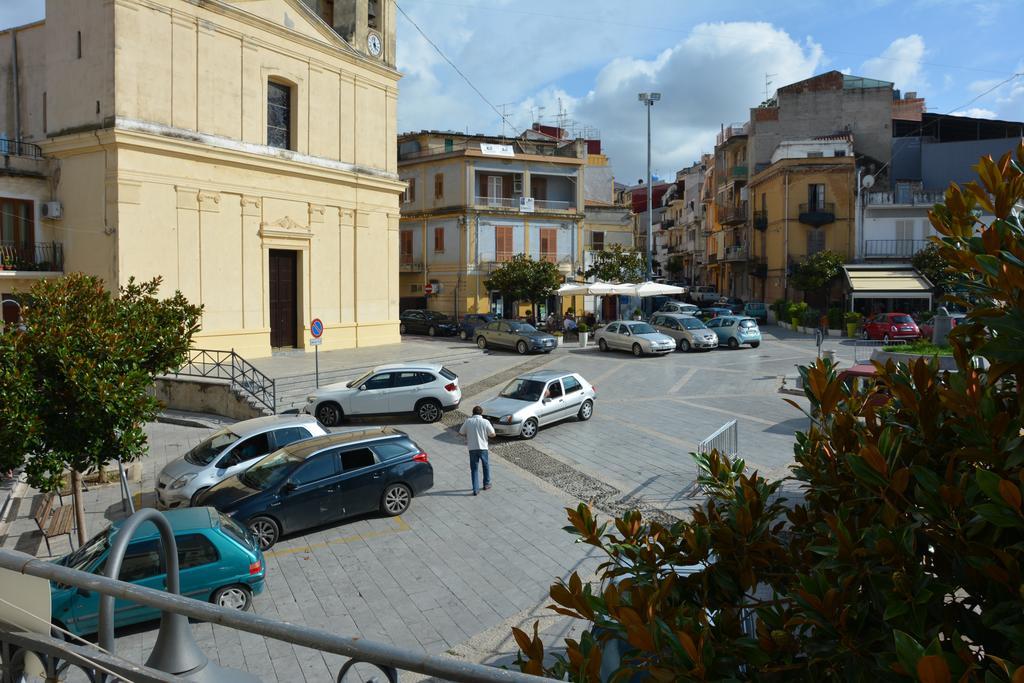 Casa Eleonora Apartment Campofelice Di Roccella Room photo
